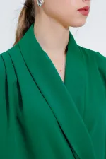 Chemisier drapé en satin vert émeraude pour femme, col cache-cœur, référence 0492