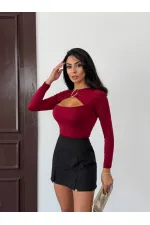 Kadın Bordo Göğüs Dekolteli Metal Detaylı Uzun Kollu Bluz HZL25W-FRY123501