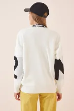 Pull oversize en maille imprimé écru pour femme HZL23W-BD1101281