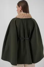 Kadın Haki Yakası Kürklü Düğmeli Kemerli Kaşe Panço HZL25W-BD191651
