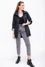 Trench-coat noir doublé pour femme avec cordon de serrage et poches détaillées à la taille HZL22W-BD156691