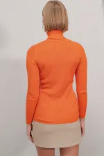 Pull col roulé côtelé orange pour femme HZL22W-BD1445001