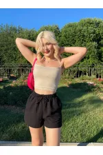 Kadın Siyah Beli Lastikli Yırtmaç Detaylı Cepli Keten Şort HZL24S-ZK11071