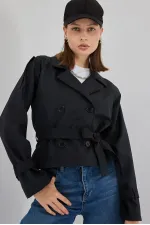 Trench-coat court ceinturé pour femme 5970 - Noir