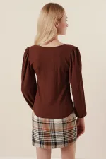 0442 Long-Sleeved Blouse - Brown
