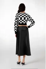 Kadın Düz Siyah Saten Yüzeyli Beli Lastikli Midi Boy Etek Hzl23s-bd1101471