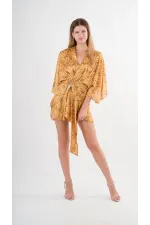 Kadın Hardal Desenli Saten Yüzeyli V Yaka Halka Detaylı Kuşaklı Mini Elbise HZL24S-YY230