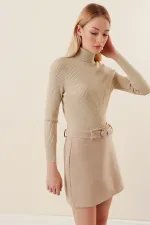 Pull col roulé côtelé beige pour femme HZL22W-BD1445001