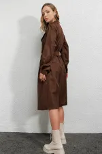 Kadın Kahverengi Kruvaze Yaka Kemerli Astarsız Mevsimlik Rahat Trençkot Hzl22s-bd158531