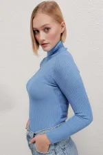 Pull col roulé côtelé bleu pour femme HZL22W-BD1445001