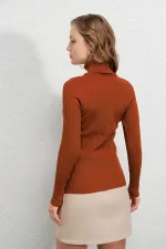 Pull col roulé côtelé pour femme HZL22W-BD1445001