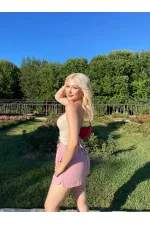 Kadın Gül Kurusu Beli Lastikli Yırtmaç Detaylı Cepli Keten Şort HZL24S-ZK11071