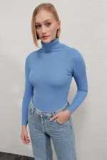 Pull col roulé côtelé bleu pour femme HZL22W-BD1445001