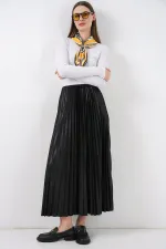 Jupe plissée aspect cuir 8009 - Noire
