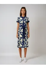 Kadın Lacivert Krem Kuşaklı Çiçek Desenli Düğmeli Yazlık Viskon Elbise HZL24S-BD124551