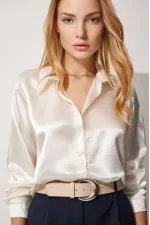 Kadın Açık Krem Hafif Dökümlü Saten Yüzeyli Gömlek HZL22W-BD139641