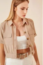 Veste courte d'été beige à manches courtes et poches boutonnées pour femme HZL22S-BD106631