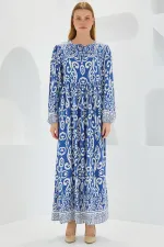 Robe longue en viscose à motifs indigo et écru pour femme, 1947