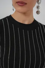 Kadın Sıfır Kol Taşlı Bluz 931 - Siyah