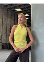 Kadın Sarı Boyundan Bağlamalı Gofre Kumaş Bluz HZL25S-ZK13631