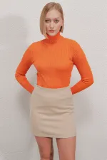 Pull col roulé côtelé orange pour femme HZL22W-BD1445001