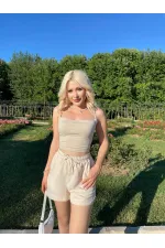 Kadın Bej Beli Lastikli Yırtmaç Detaylı Cepli Keten Şort HZL24S-ZK11071