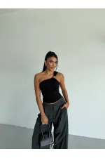 Kadın Siyah Tek Omuz Gold Metal Detaylı Sandy Bluz HZL26S-FRY123821