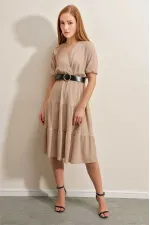 Kadın Bej  V Yaka Beli Lastikli Siyah Kemerli Örme Elbise HZL23S-BD123771