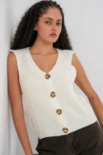 Gilet court boutonné en maille - Écru 15881