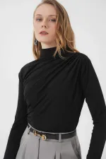 Kadın Siyah Büzgü Detay Balıkçı Yaka Sandy Bluz HZL25W-BD19251