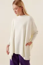 Pull poncho blanc oversize fendu pour femme HZL23W-BD1100761