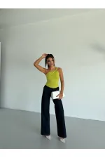 Kadın Fıstık Yeşili Tek Omuz Gold Metal Detaylı Sandy Bluz HZL26S-FRY123821