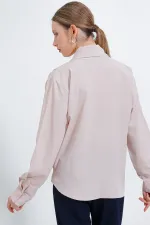 Chemisier drapé en satin crème à col cache-cœur pour femme 0492