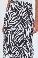 Kadın Zebra Desen Siyah Beyaz Saten Yüzeyli Beli Lastikli Midi Boy Etek Hzl23s-bd1101471