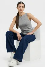 Débardeur tricoté sans manches pour femme 15935 - Gris