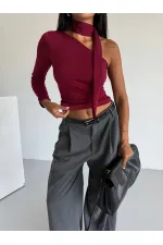 Kadın Bordo Fularlı Sandy Kumaş Asimetrik Kesim Bluz HZL25S-FRY123371