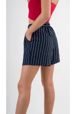 Kadın Lacivert Çizgili  Beli Lastikli Düğme Detaylı Cepli Şort HZL24S-YY277