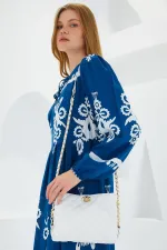 Sac bandoulière blanc pour femme avec détail chaîne 010165