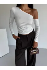 Kadın Beyaz Asimetrik Yaka Drapeli Sandy Bluz HZL25S-FRY123361