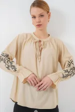 Kadın Nakışlı Örme Bluz 941 - Bej