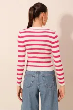 Pull ras du cou rayé rose pour femme HZL24W-BD1101331