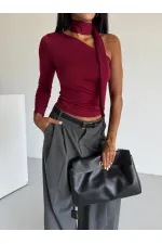 Kadın Bordo Fularlı Sandy Kumaş Asimetrik Kesim Bluz HZL25S-FRY123371