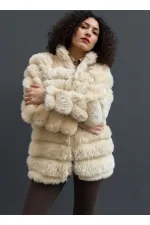 Kadın Açık Krem Şık Peluş Suni Kürk Ceket HZL23W-DSB110061