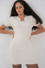 Robe tricotée à détail collier pour femme 15989 - Écru