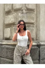 Kadın Beyaz Önü Çıt Çıt Kapamalı Crop HZL25S-ZK11671