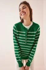 Pull rayé vert foncé à manches ballon et col boutonné pour femme HZL23W-BD1101491