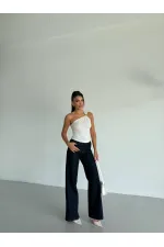 Kadın Beyaz Tek Omuz Gold Metal Detaylı Sandy Bluz HZL26S-FRY123821