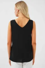 Kadın Siyah V Yaka Sıfır Kol Bluz HZL25S-BD19501