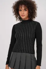 Kadın Siyah Yarım Balıkçı Önü Taşlı Body HZL25W-BD19221