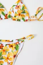 Kadın Oranj Çiçek Desenli Astarlı İp Bağlamalı Üçgen Bikini Takım HZL24S-LC2231